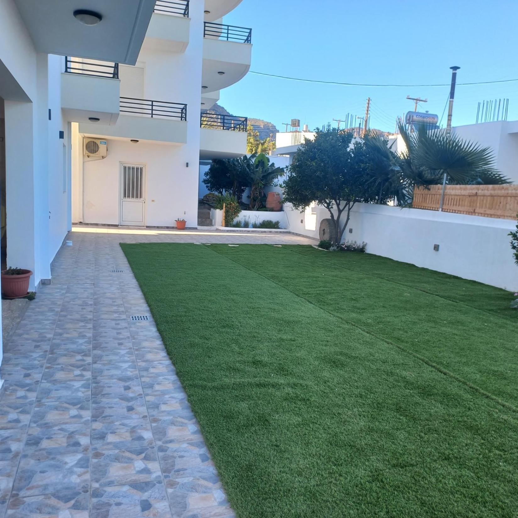 Central Rooms Apartment Makry Gialos (Crete)
