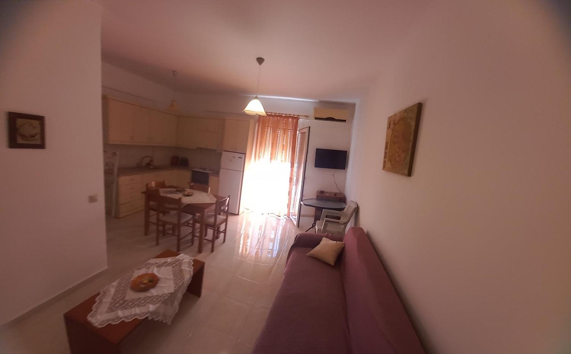 Central Rooms Makry Gialos (Crete)