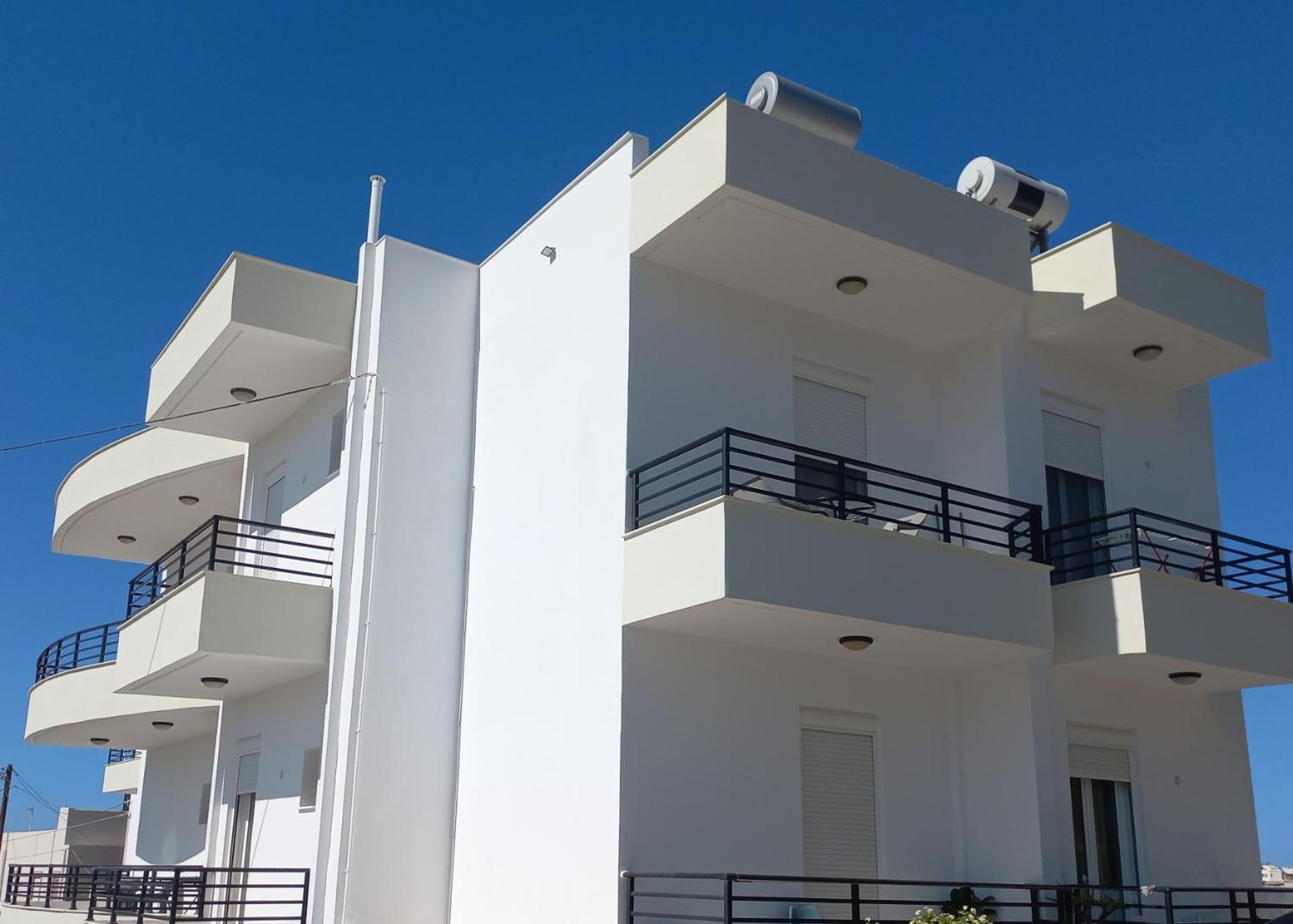 Central Rooms * Makry Gialos (Crete)